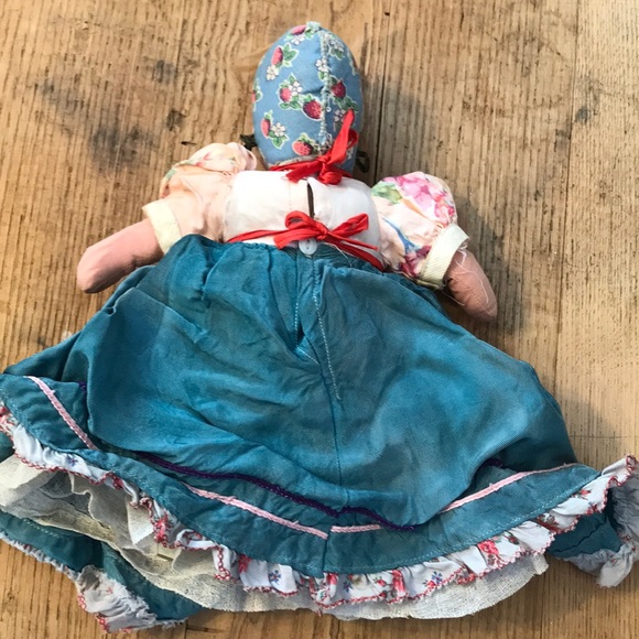 Vintage handmade gypsy doll - Picture 8 of 8